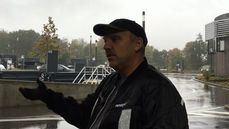 Genbrugsvejleder Henrik Eskerod i Værdiparken